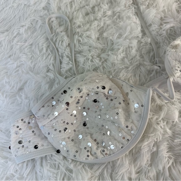 Pretty Little Thing • White underwire sequin bikini top • Size 16 - Picture 2 of 8